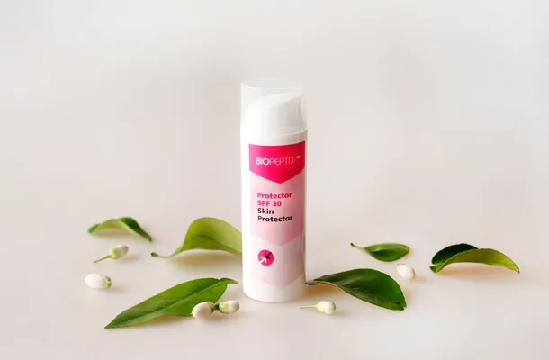 הגנה על העור - Protector SPF 30